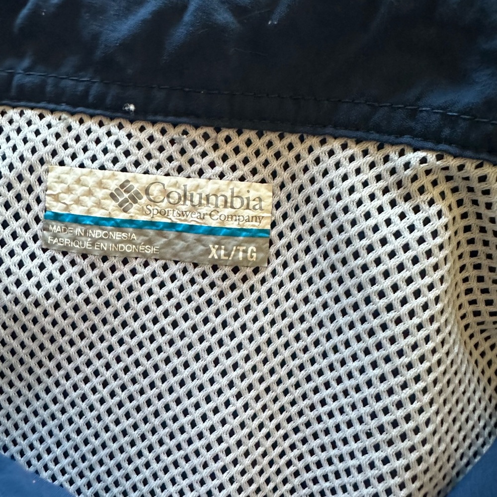 Columbia Men's PFG Shirt - Picture 3 of 4